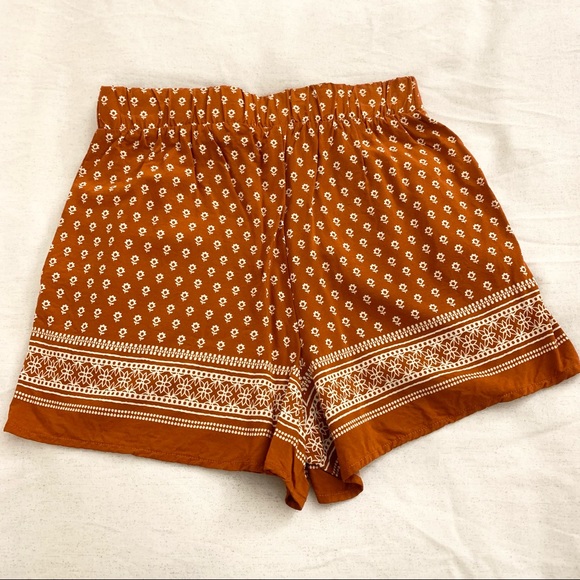 GARAGE Flower Print Shorts - Picture 5 of 8